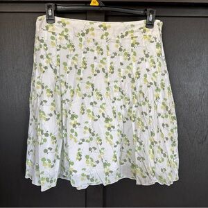 American Eagle Skirt Womens Sz 10 Green White Leaf Floral summer pleated flowy